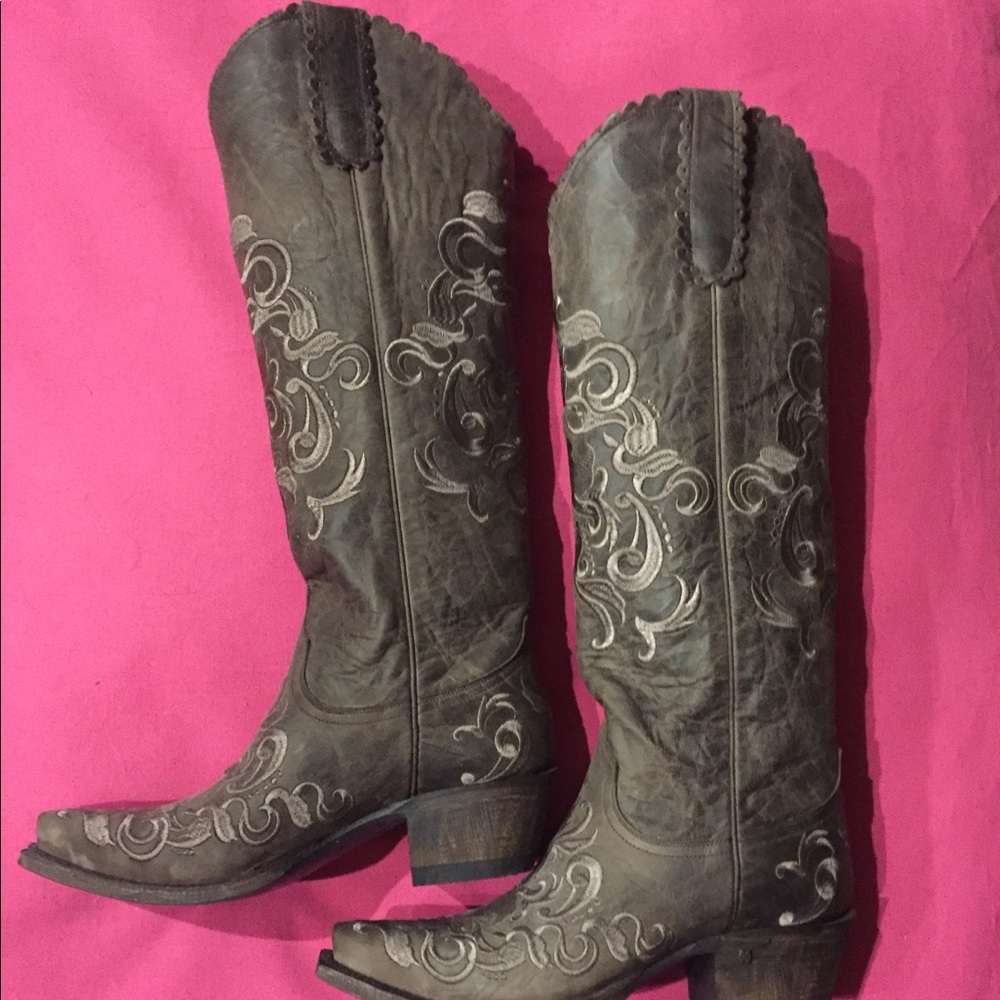 Size 6B Lane Western Boots